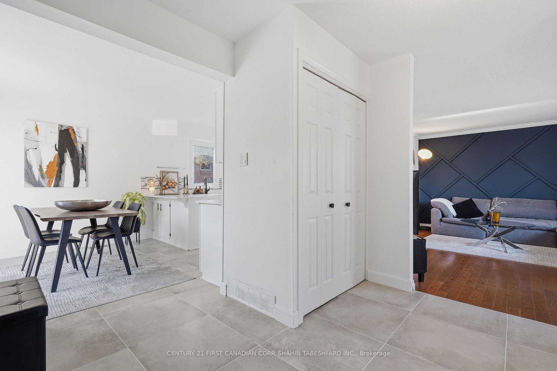 45 Cottonwood Crescent photo 12