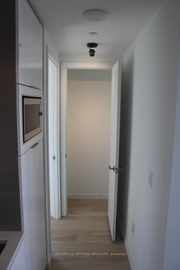 170 Bayview Avenue Unit 1802 photo 11