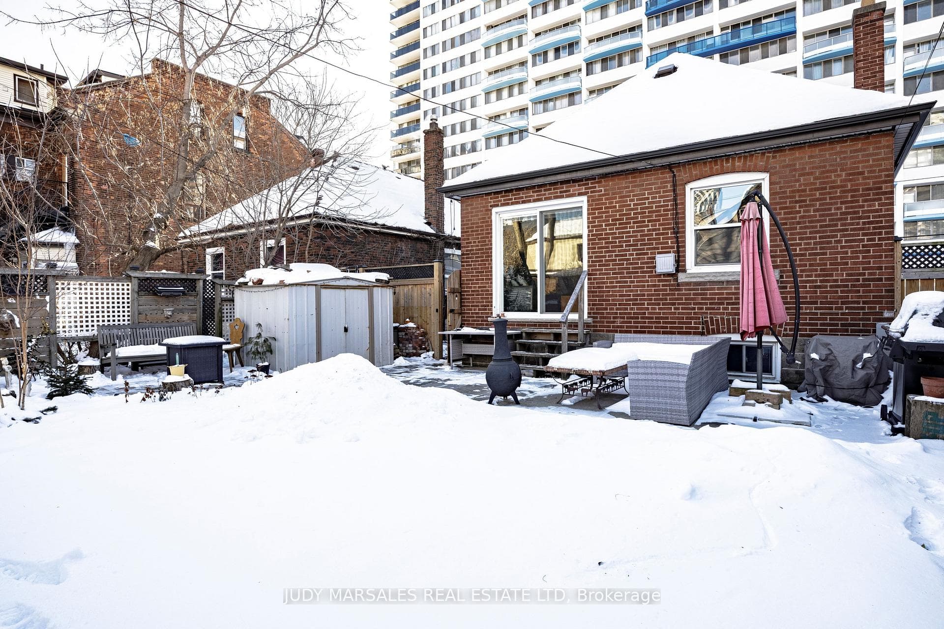 136 Hunter Street photo 33