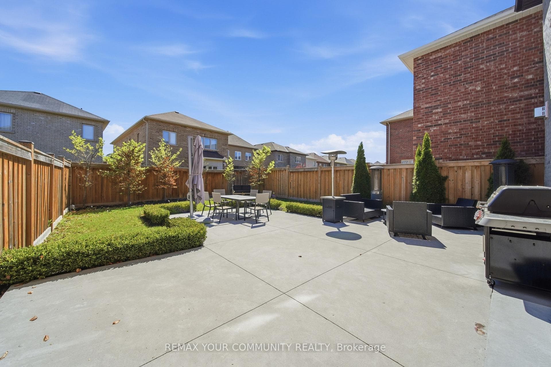 275 Sharon Creek Drive photo 31