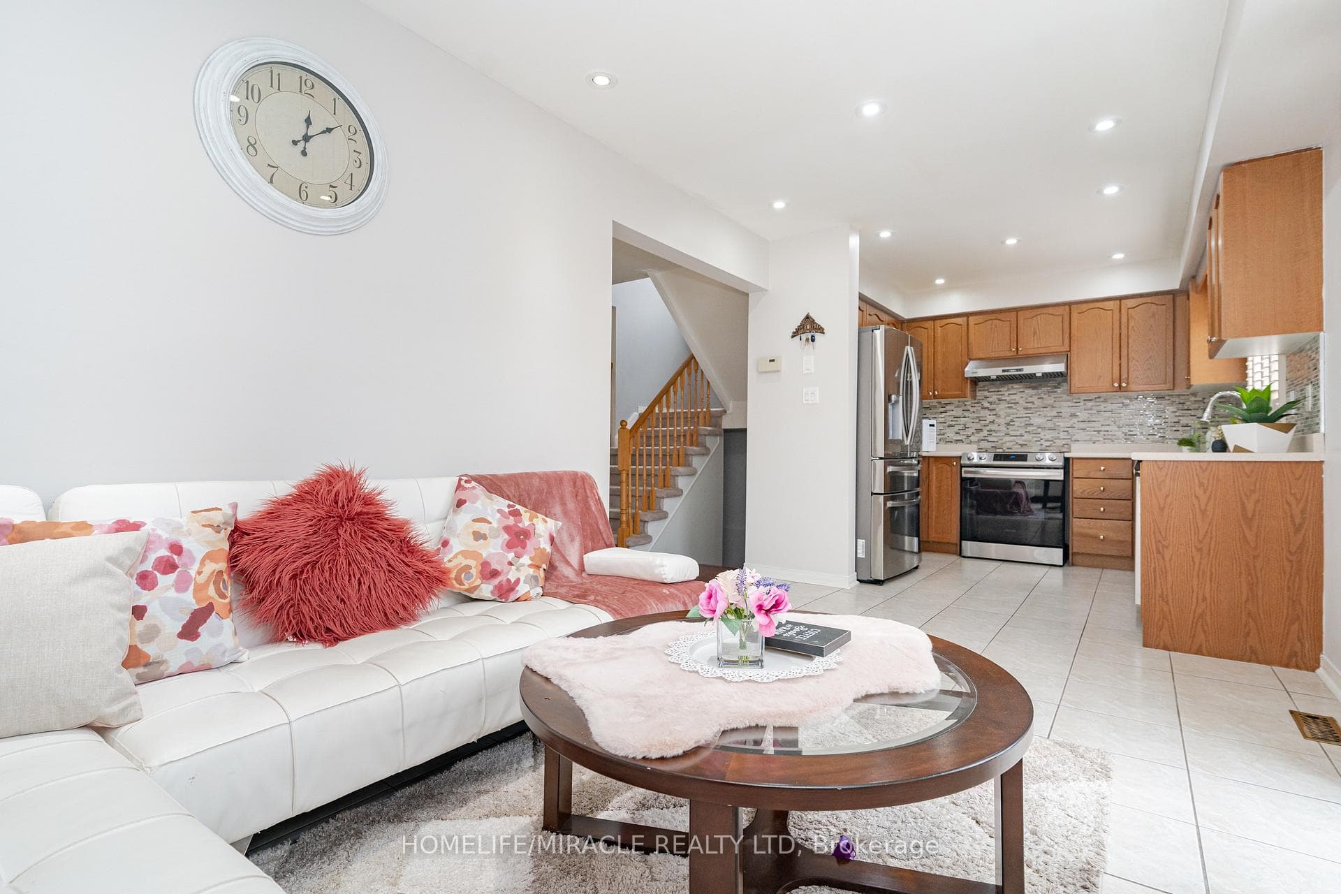 81 Starhill Crescent photo 11