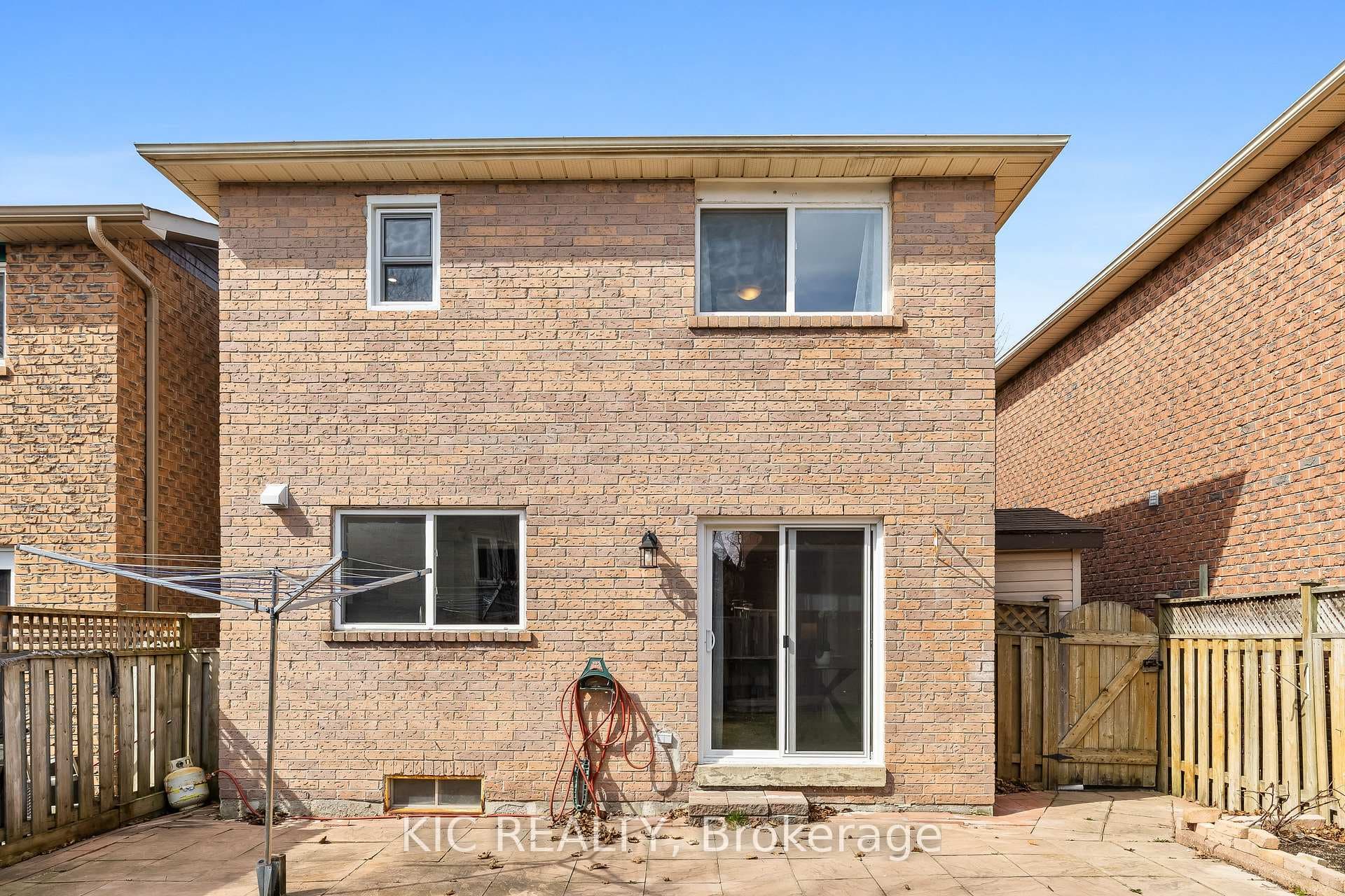 174 Ravenscroft Road photo 36
