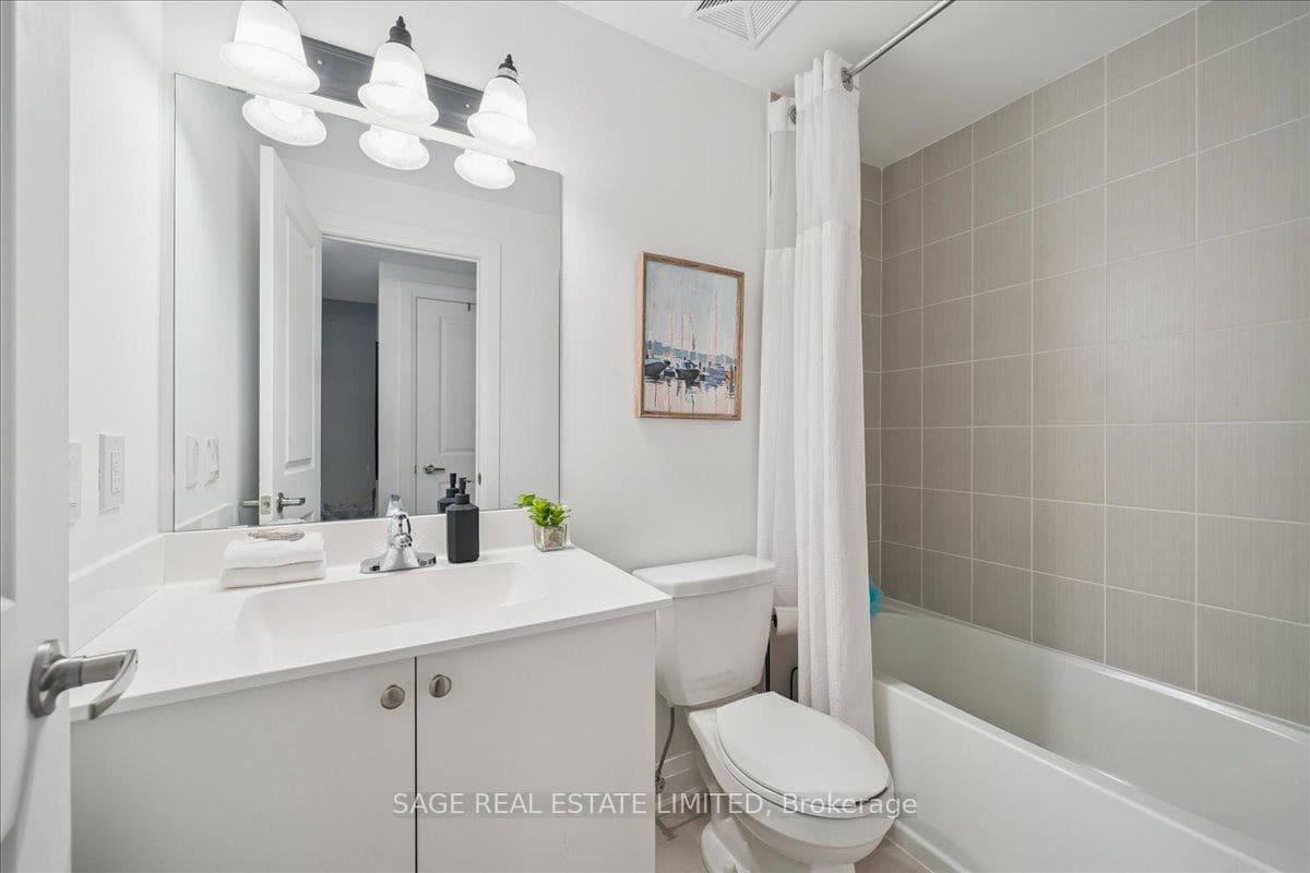 56 Coles Avenue Unit 203 photo 21