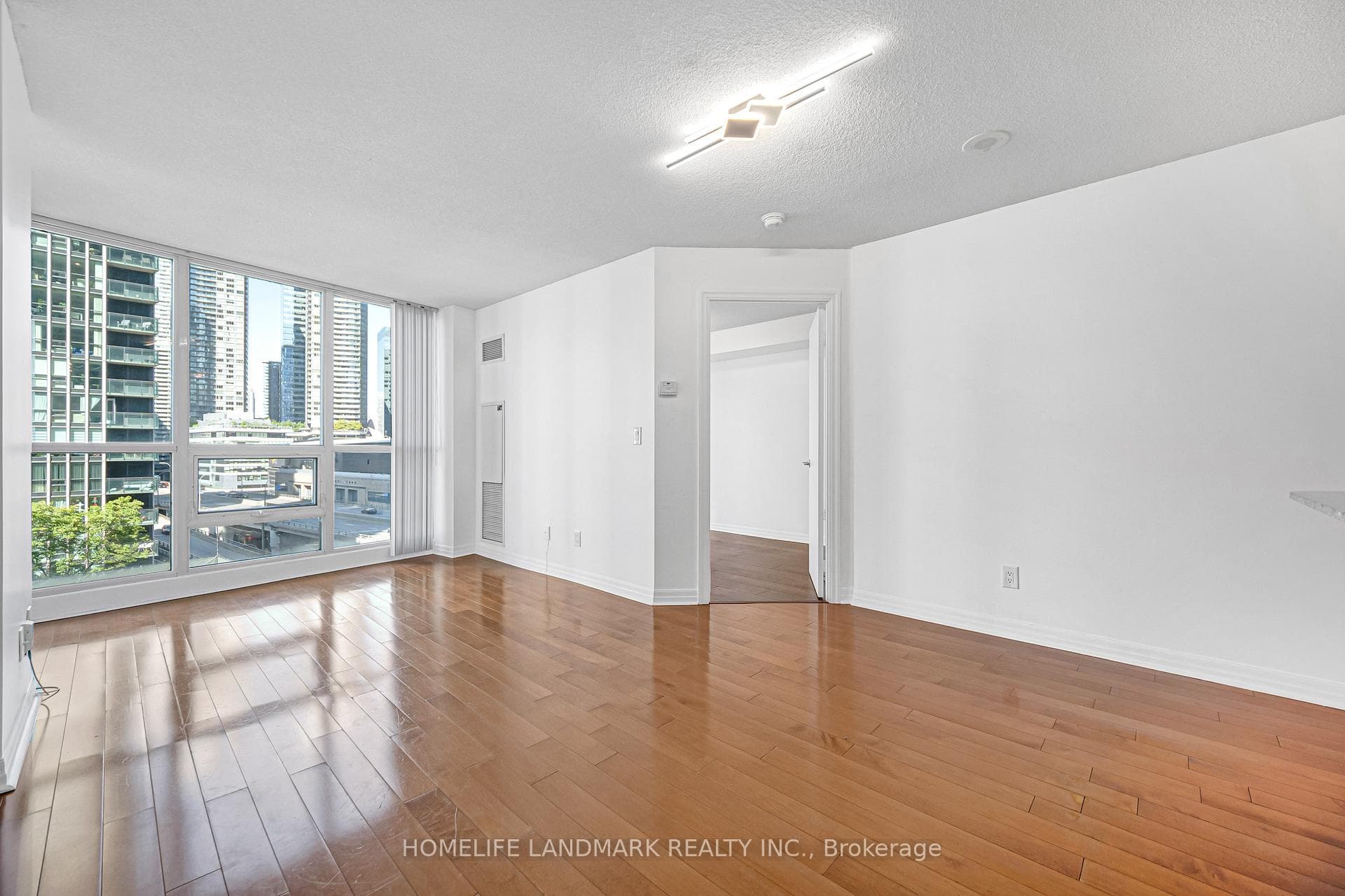 16 Yonge Street Unit 901 photo 19