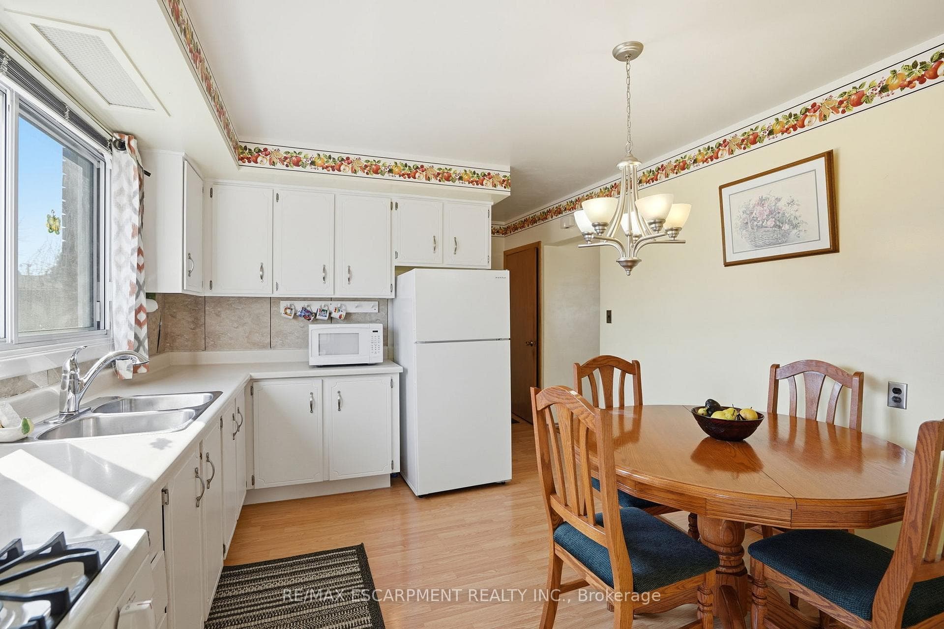 55 Champlain Avenue photo 14