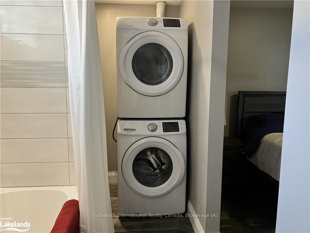 218 FIFTH Street Unit A photo 13