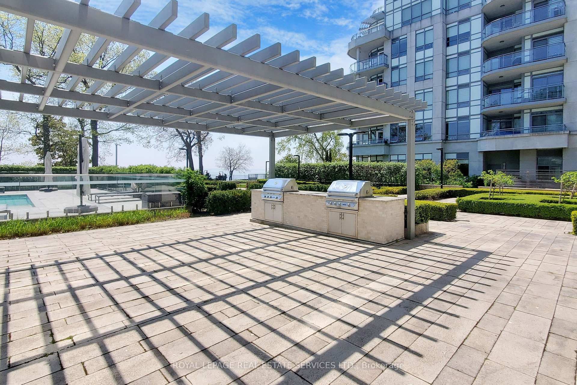 3500 Lakeshore Road Unit 417 photo 35