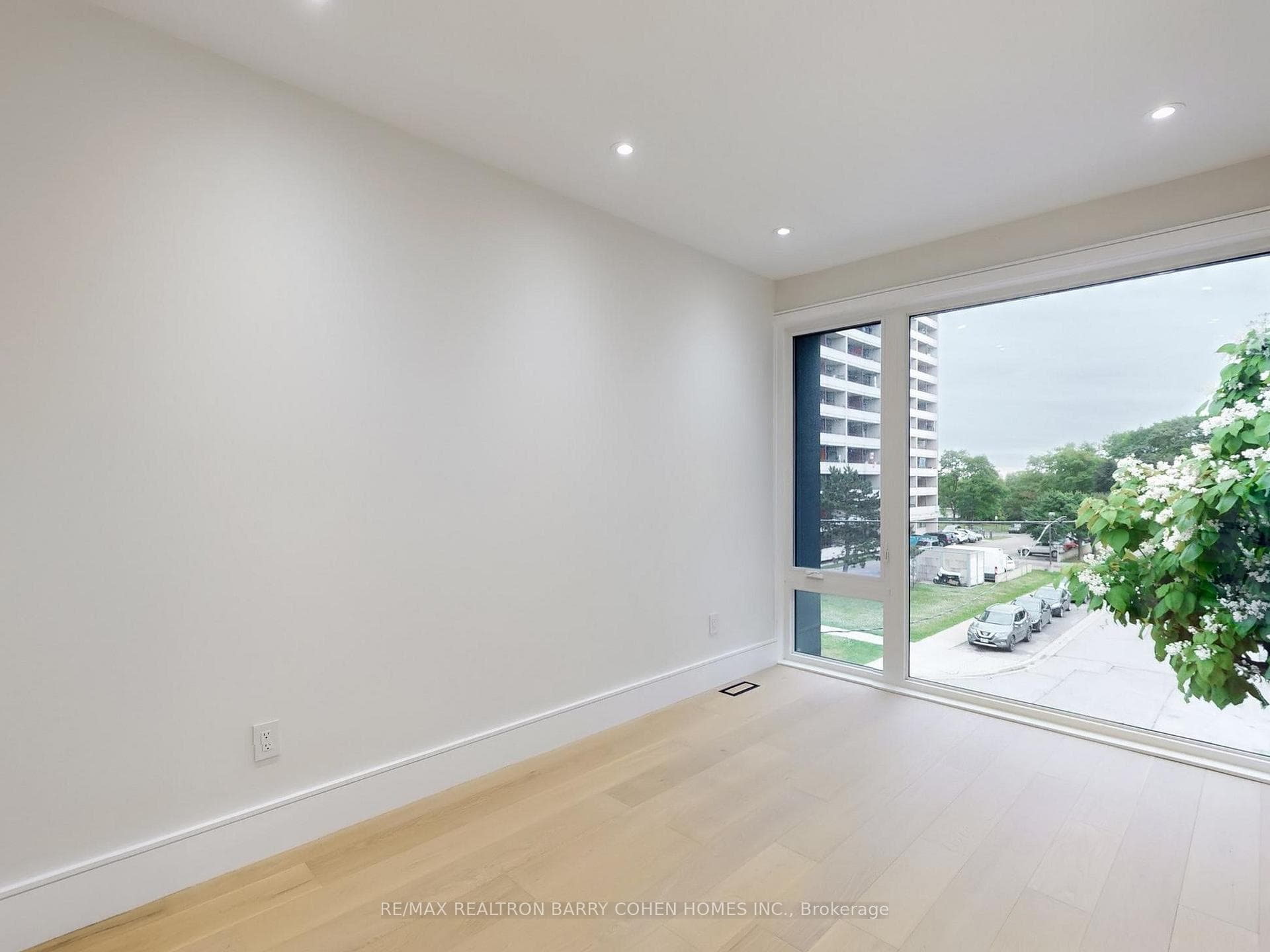112 Newcastle Street photo 18