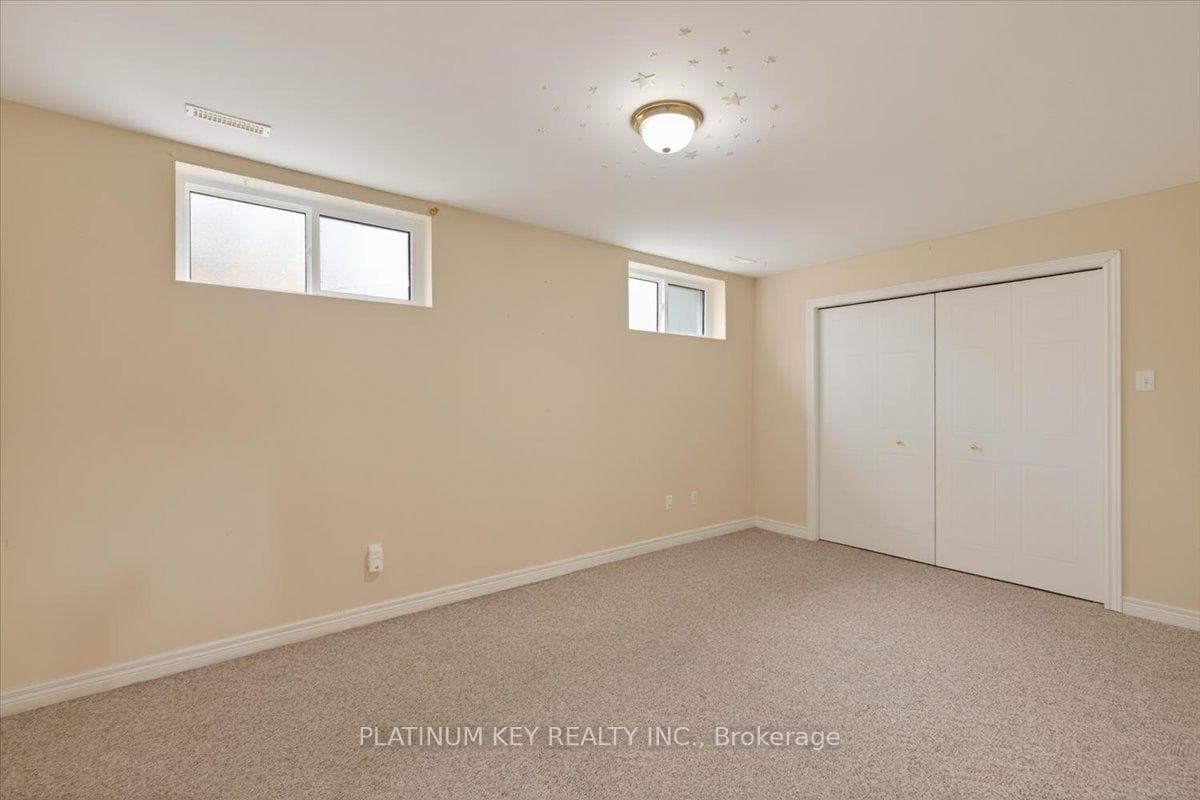 307 Metcalfe Street Unit 6 photo 20