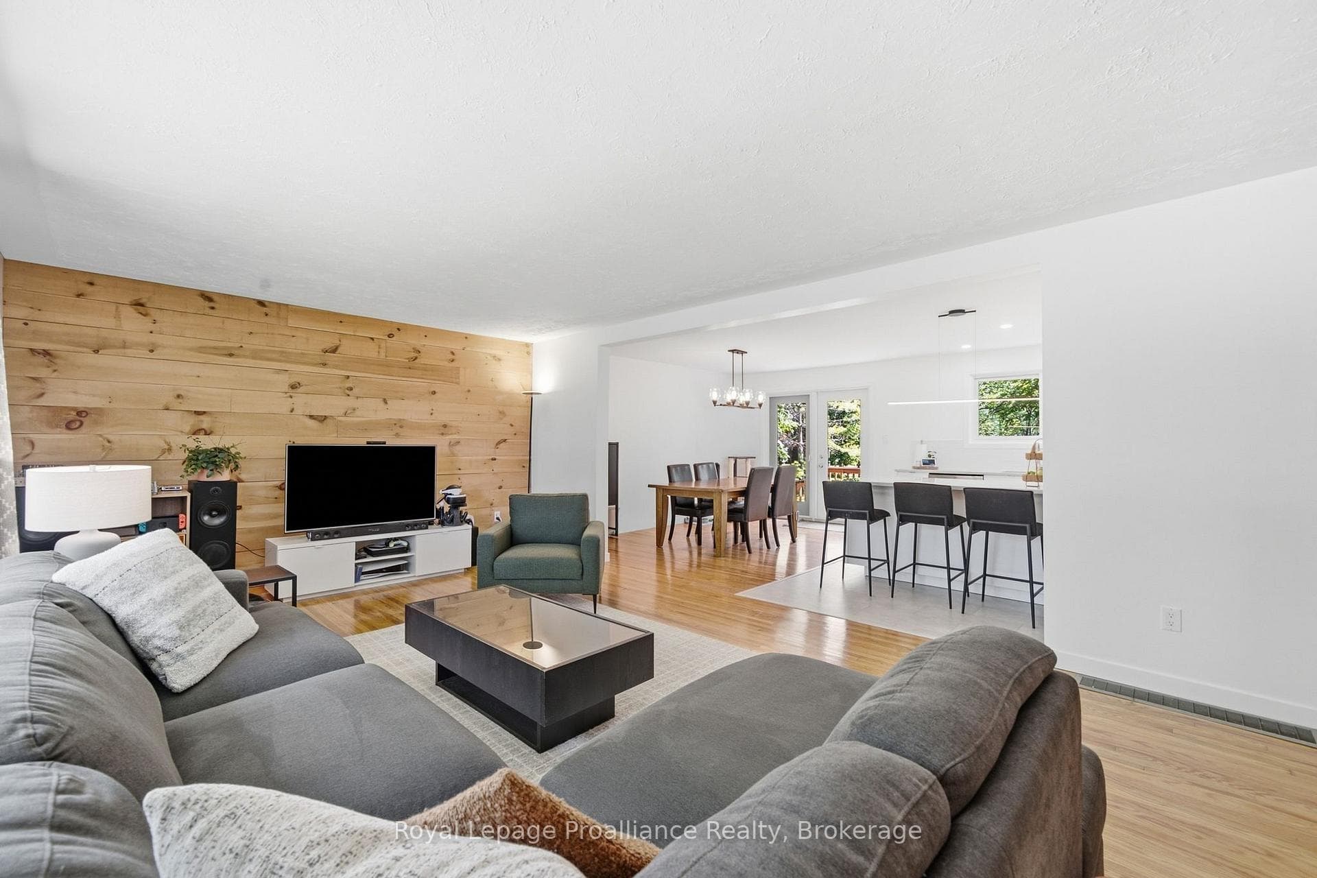 41 WALTER Avenue photo 15