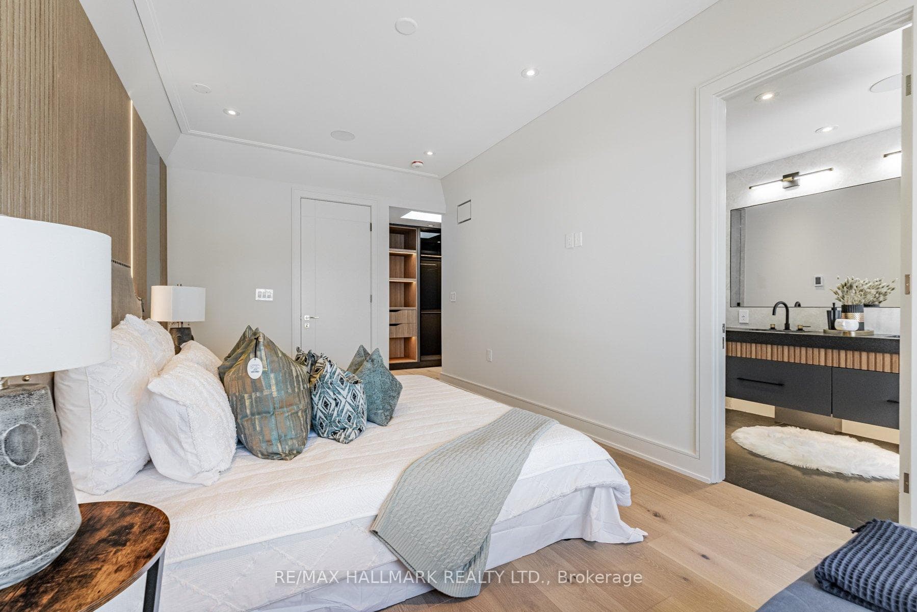 46 Johnston Avenue photo 19
