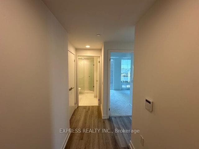 238 Simcoe Street Unit 2304 photo 4