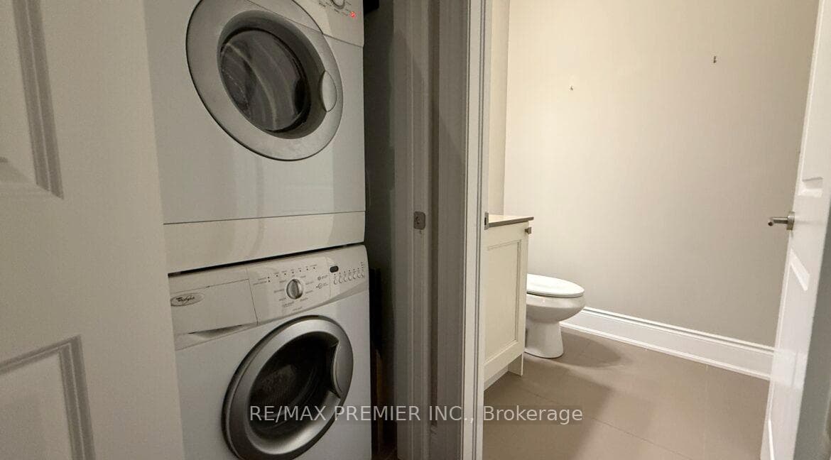 10360 Islington Avenue Unit 212 photo 10