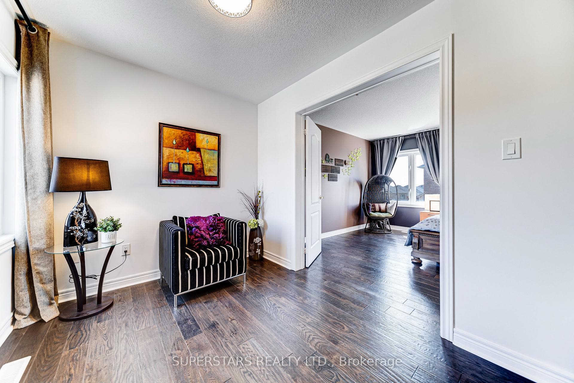 99 Greenforest Grove photo 18