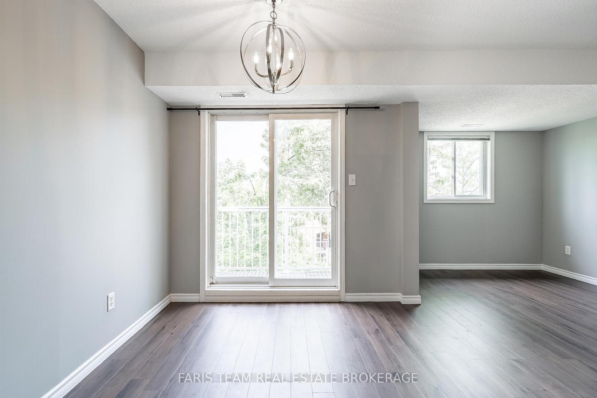243 Ferndale Drive Unit 76 photo 9