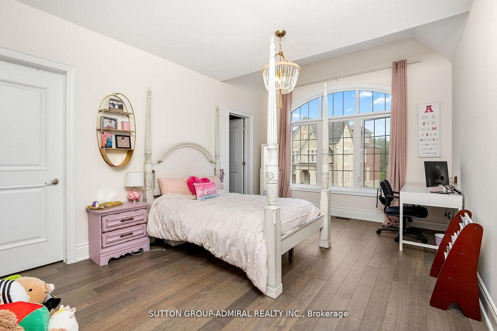 36 Hurst Avenue photo 18