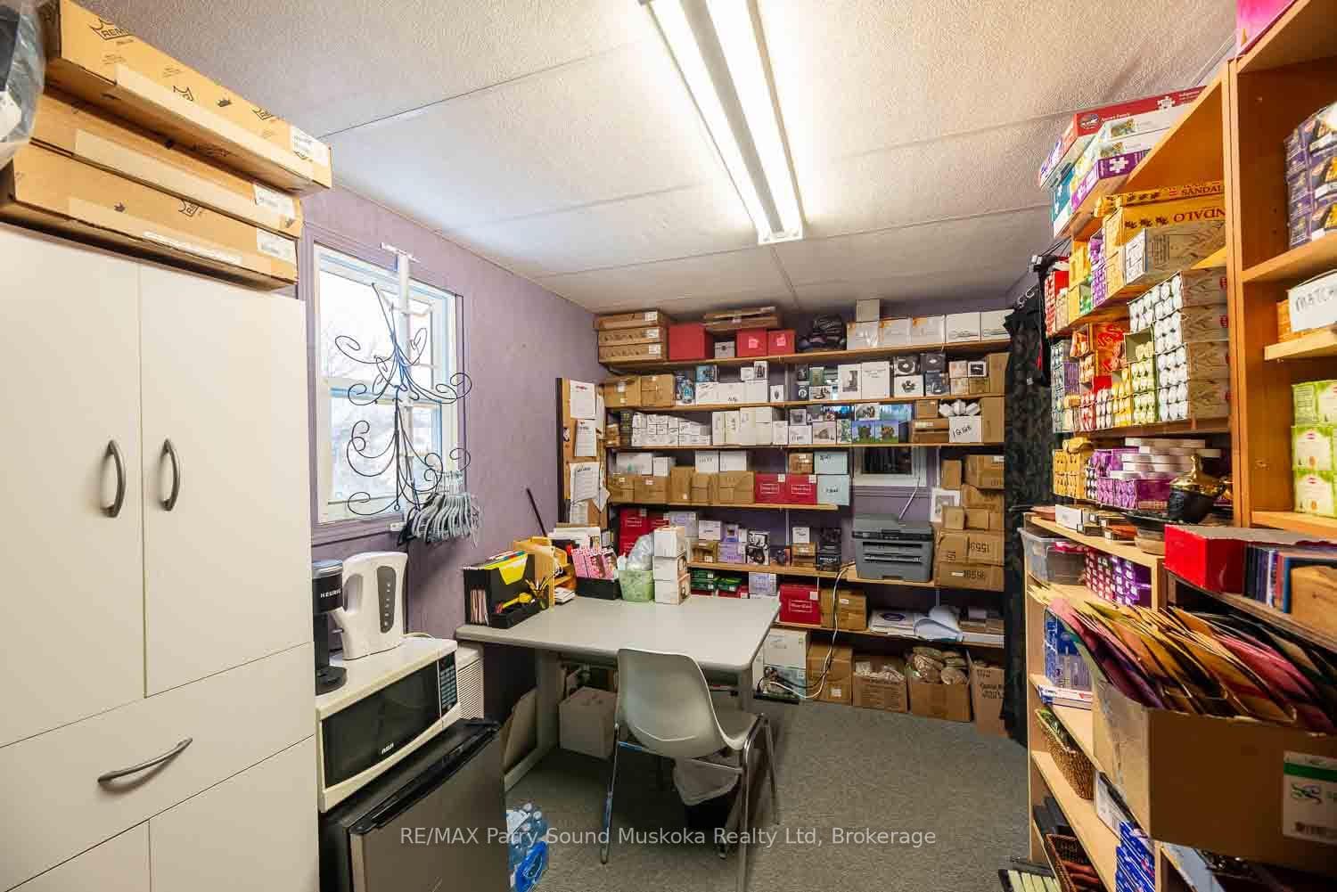 156 Ontario Street photo 12