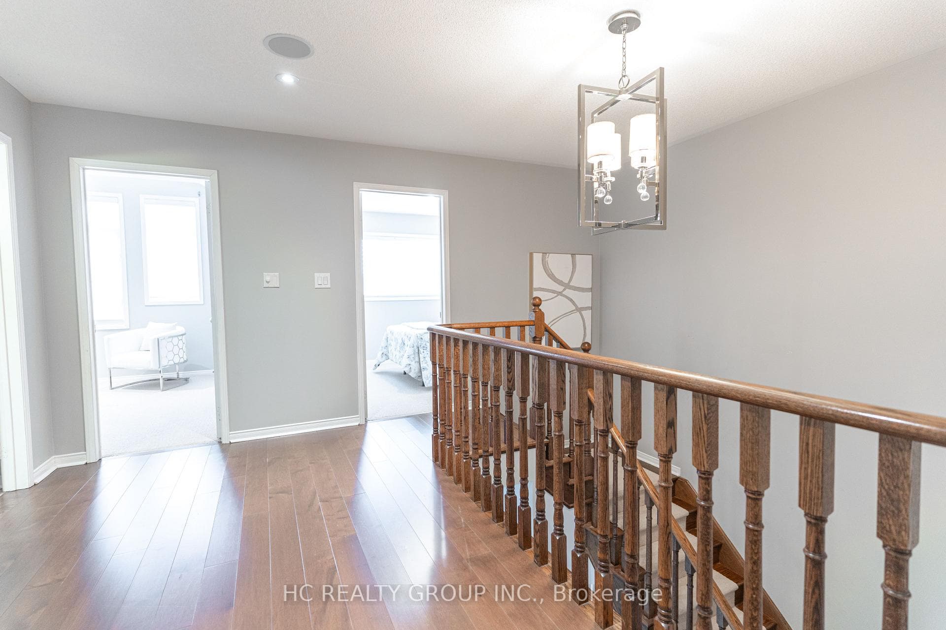 215 Armstrong Crescent photo 18