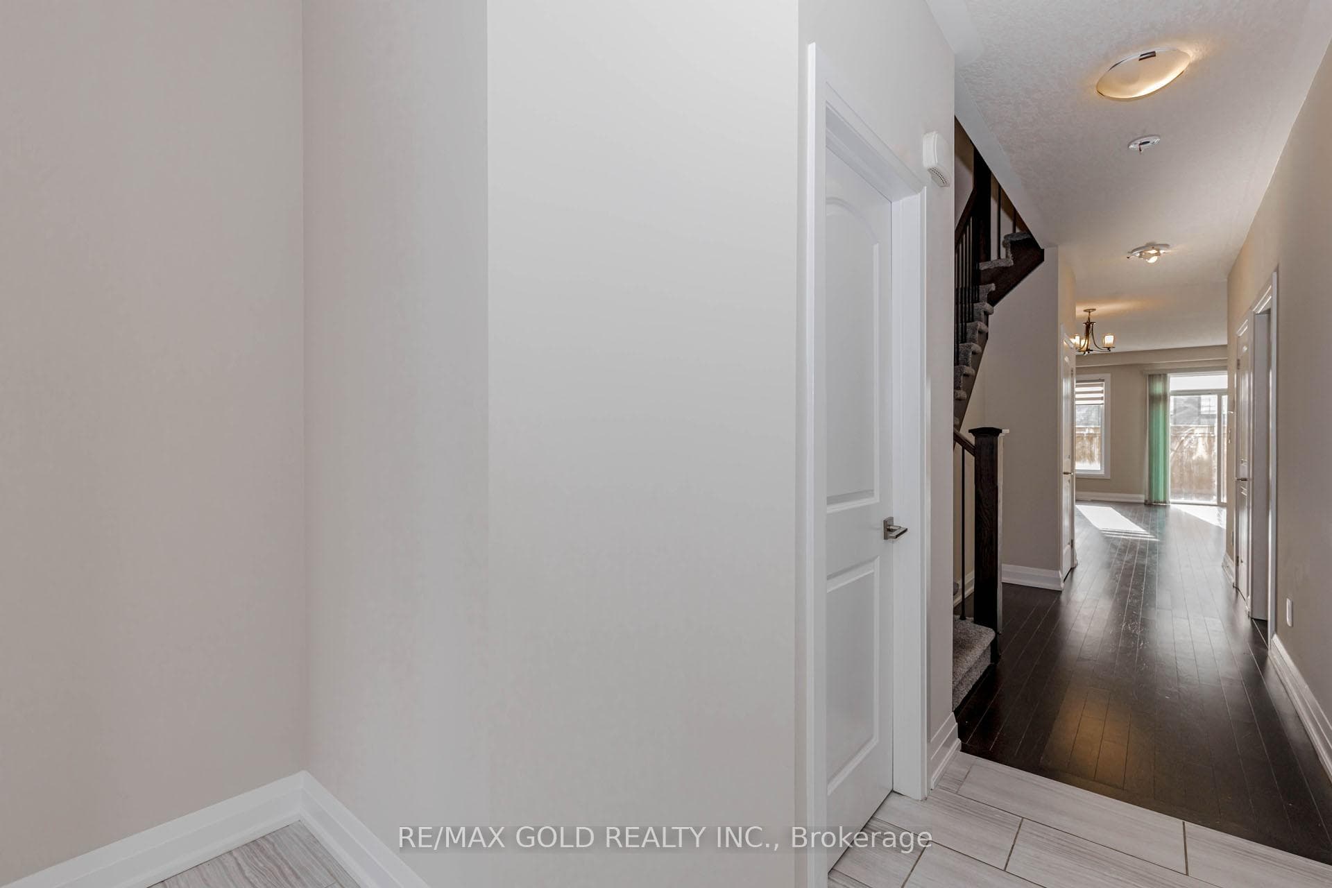 352 Sedgewood Street photo 8
