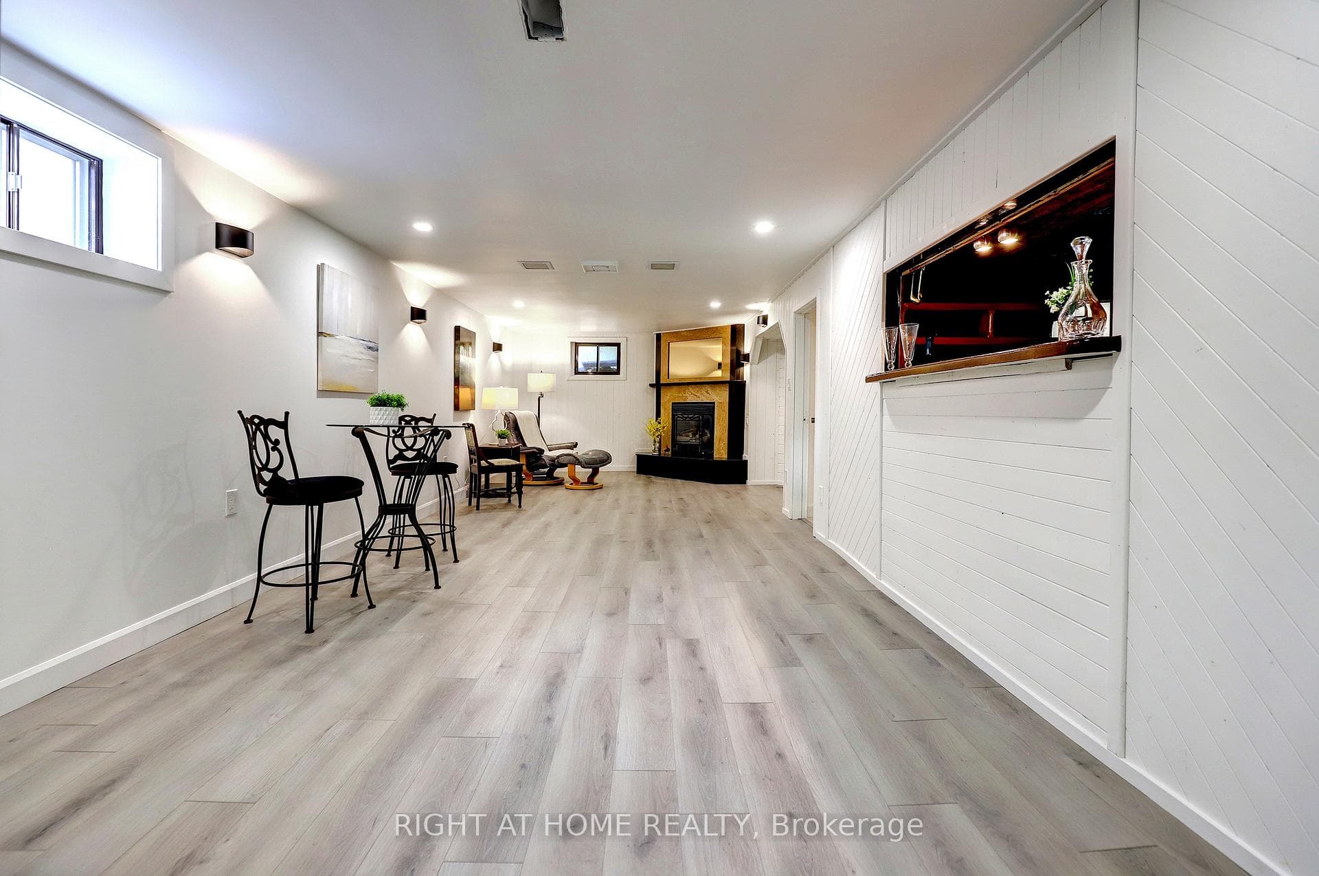 56 Cynthia Road photo 16