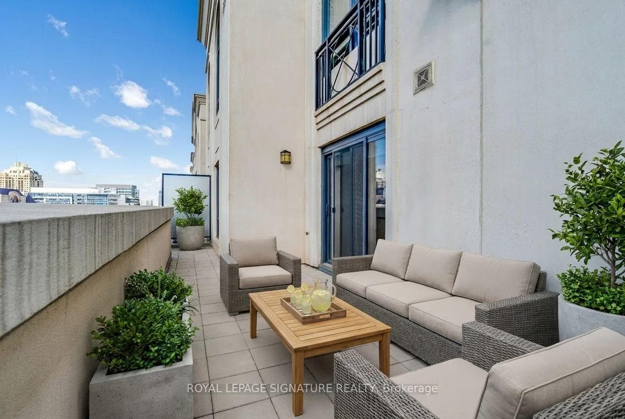 650 Sheppard Avenue Unit PH06 photo 4