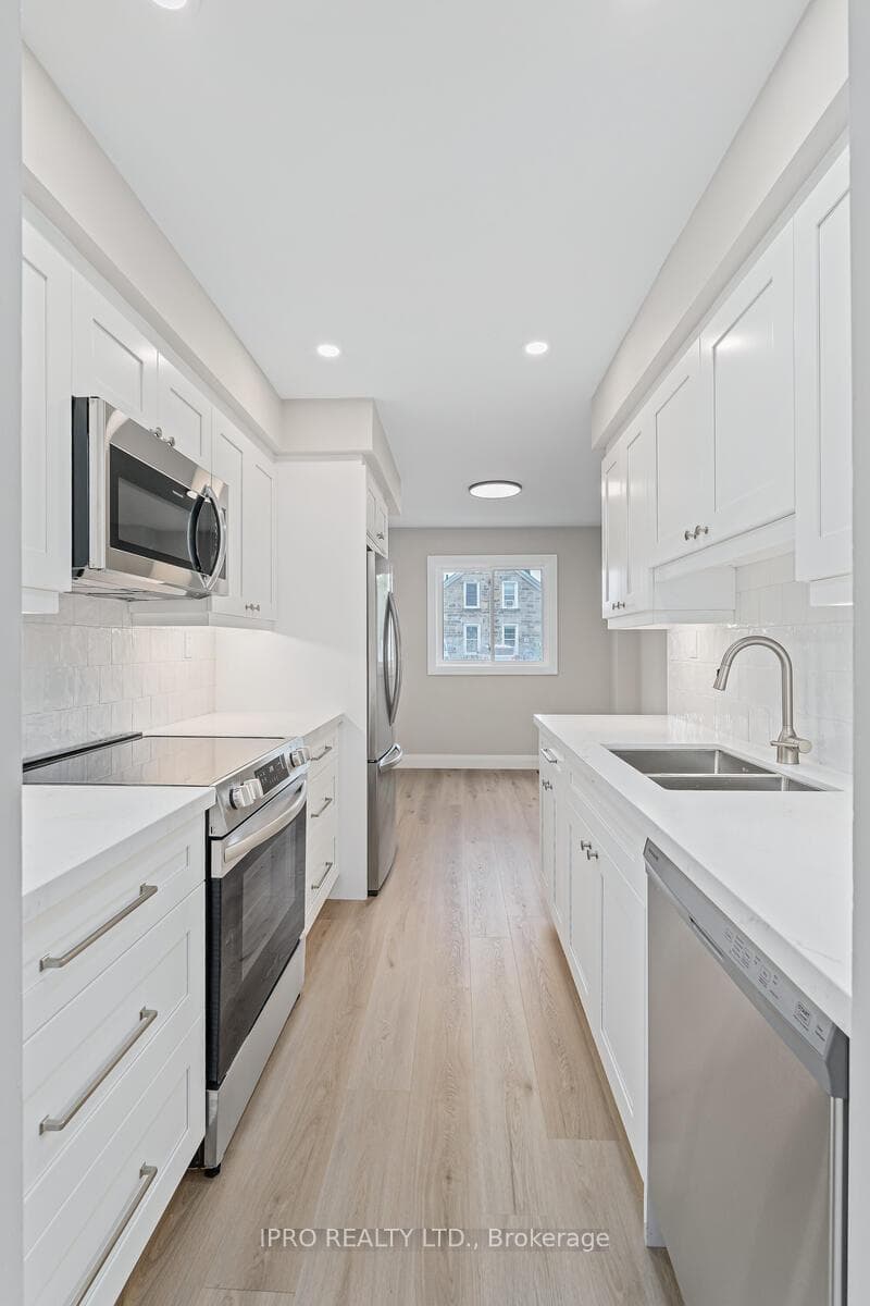 59 Maple Avenue Unit 2 photo 16