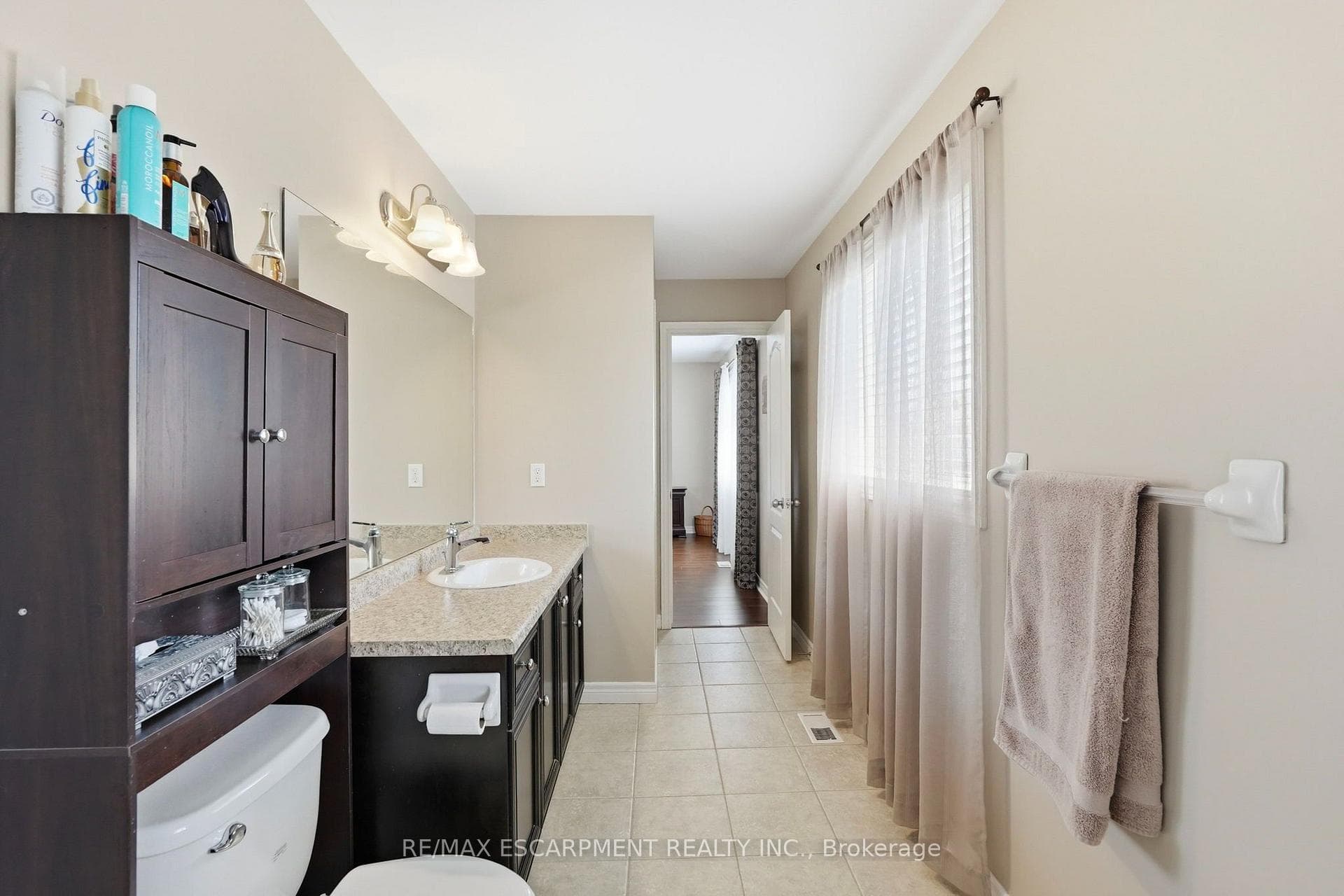 1332 Baseline Road photo 20
