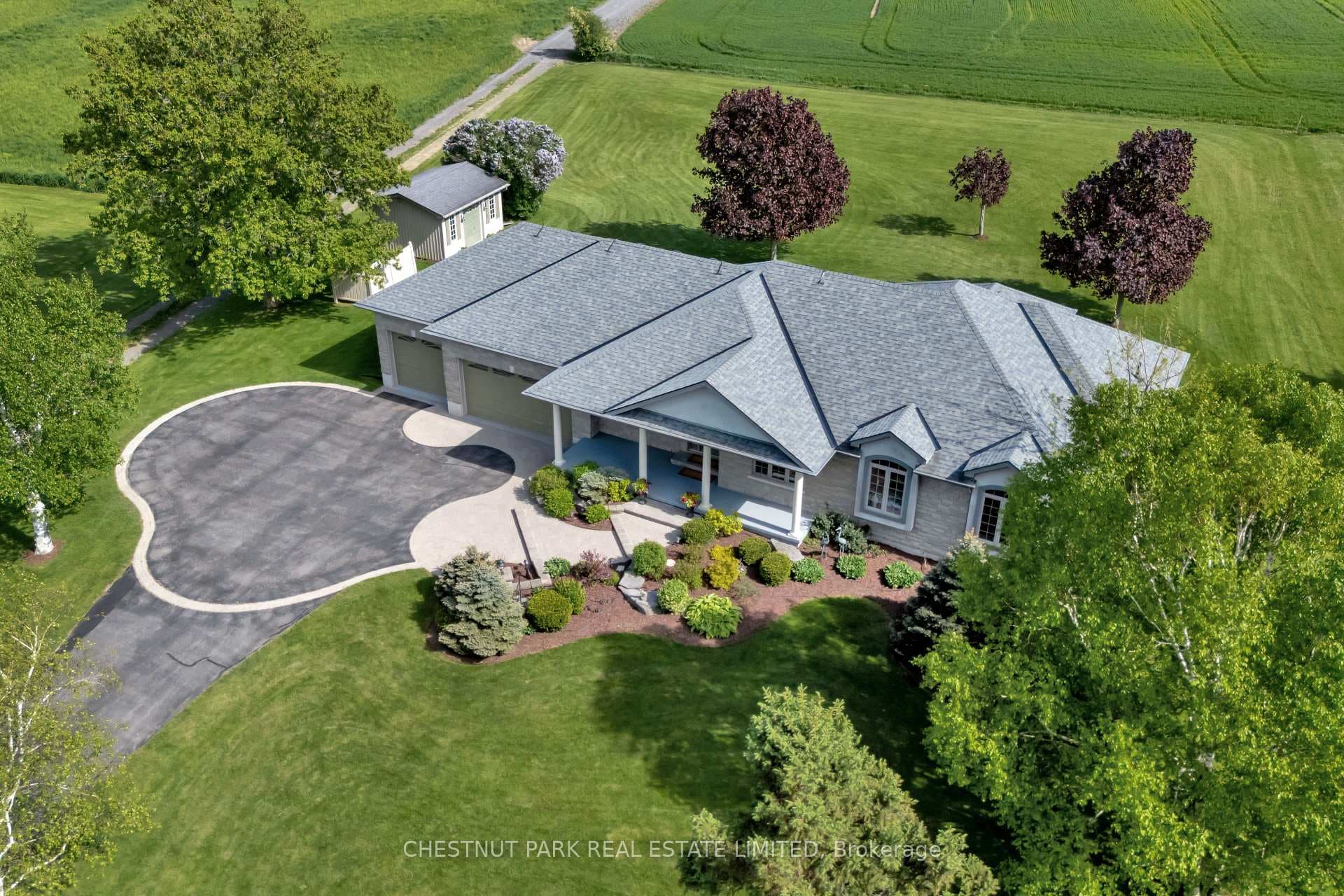 1015 Rednersville Road photo 1