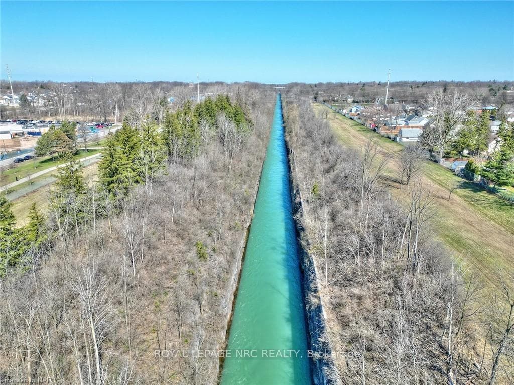6867 Waters Avenue photo 26