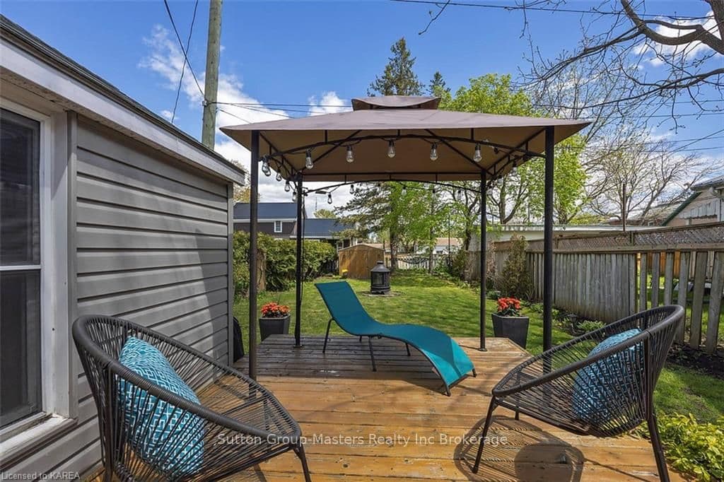 259 CHARLES Street photo 40