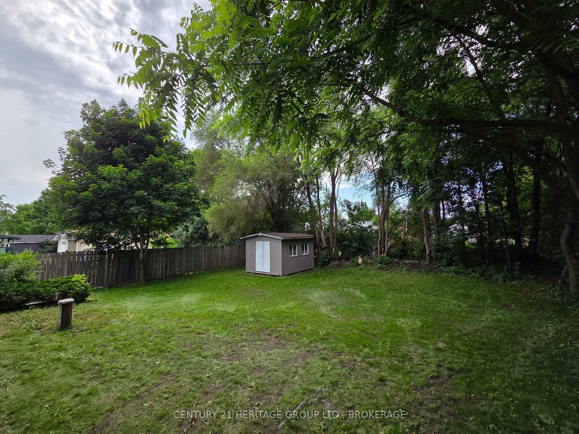 7510 Roger Stevens Drive photo 16