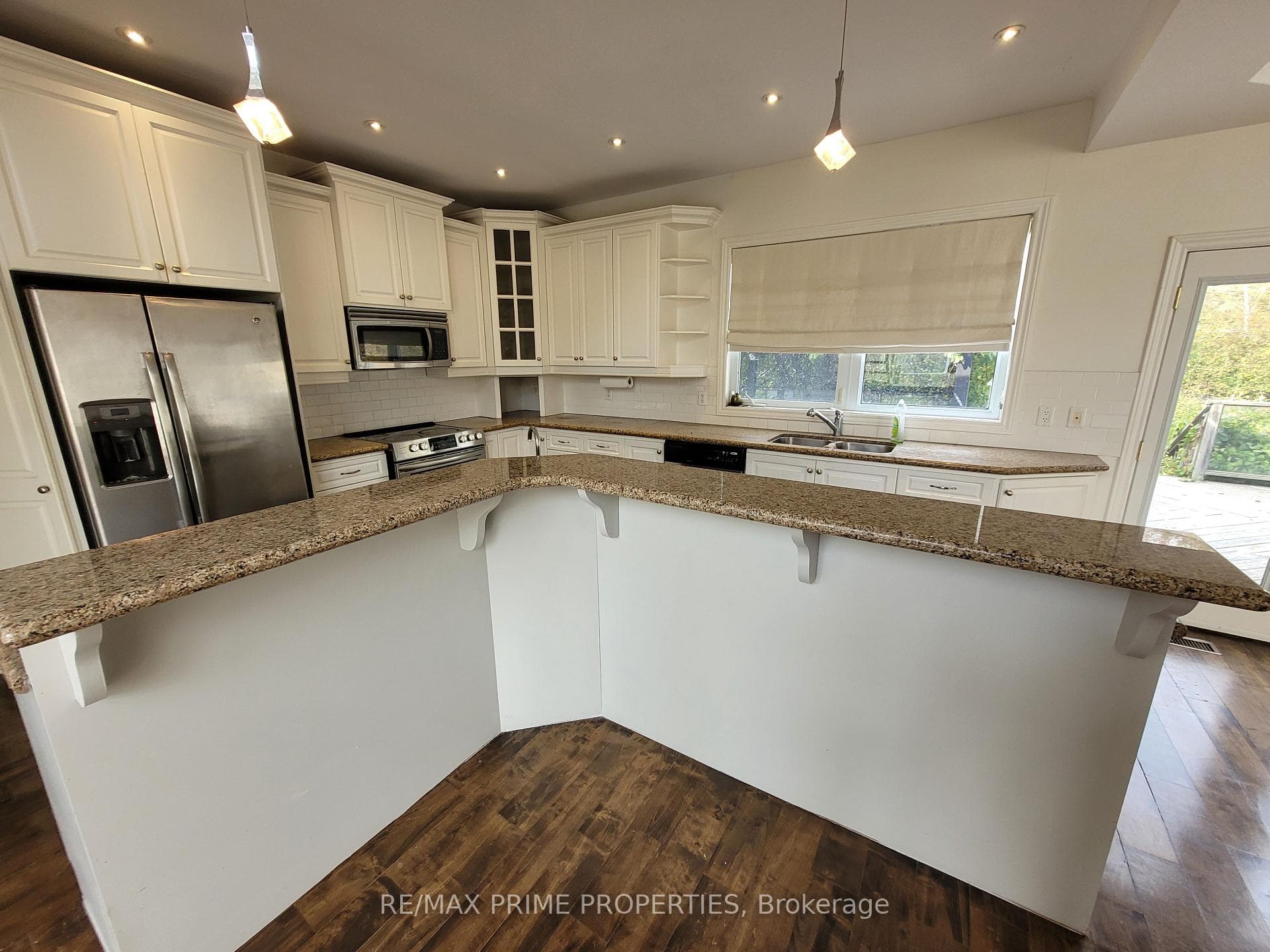 24334 Kennedy Road Unit Upper photo 11