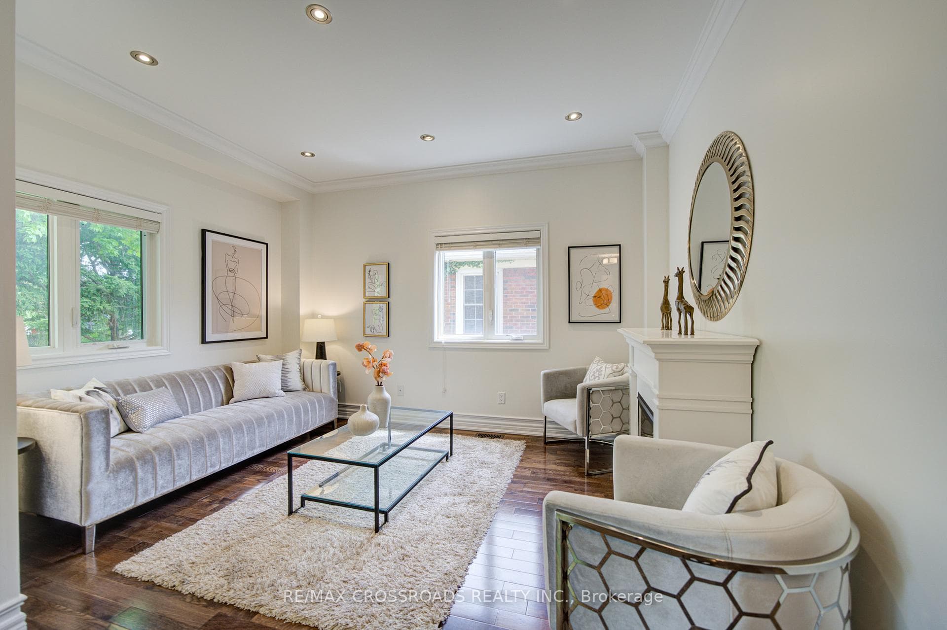 Living Room with fireplace