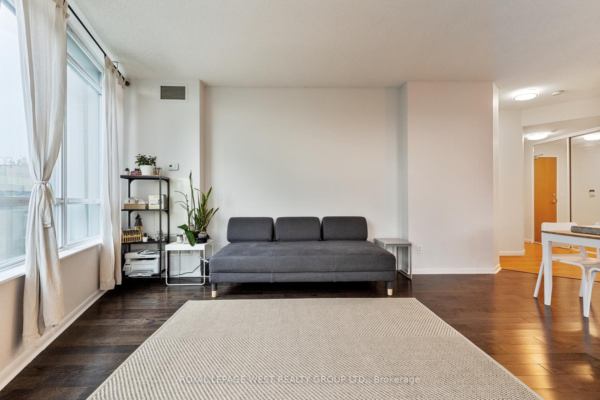 219 Fort York Boulevard Unit 703 photo 23