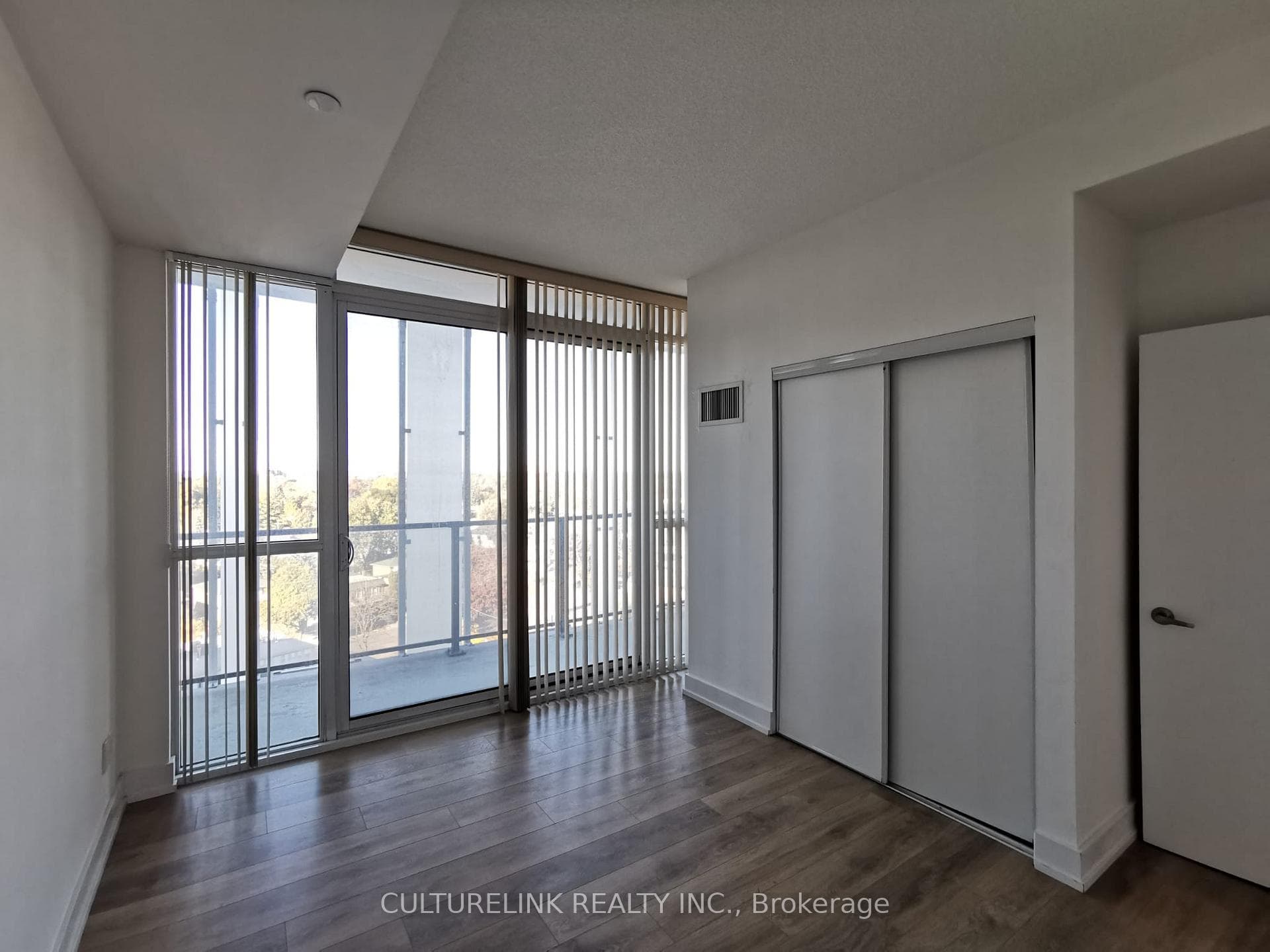 150 Fairview Mall Drive Unit 808 photo 5