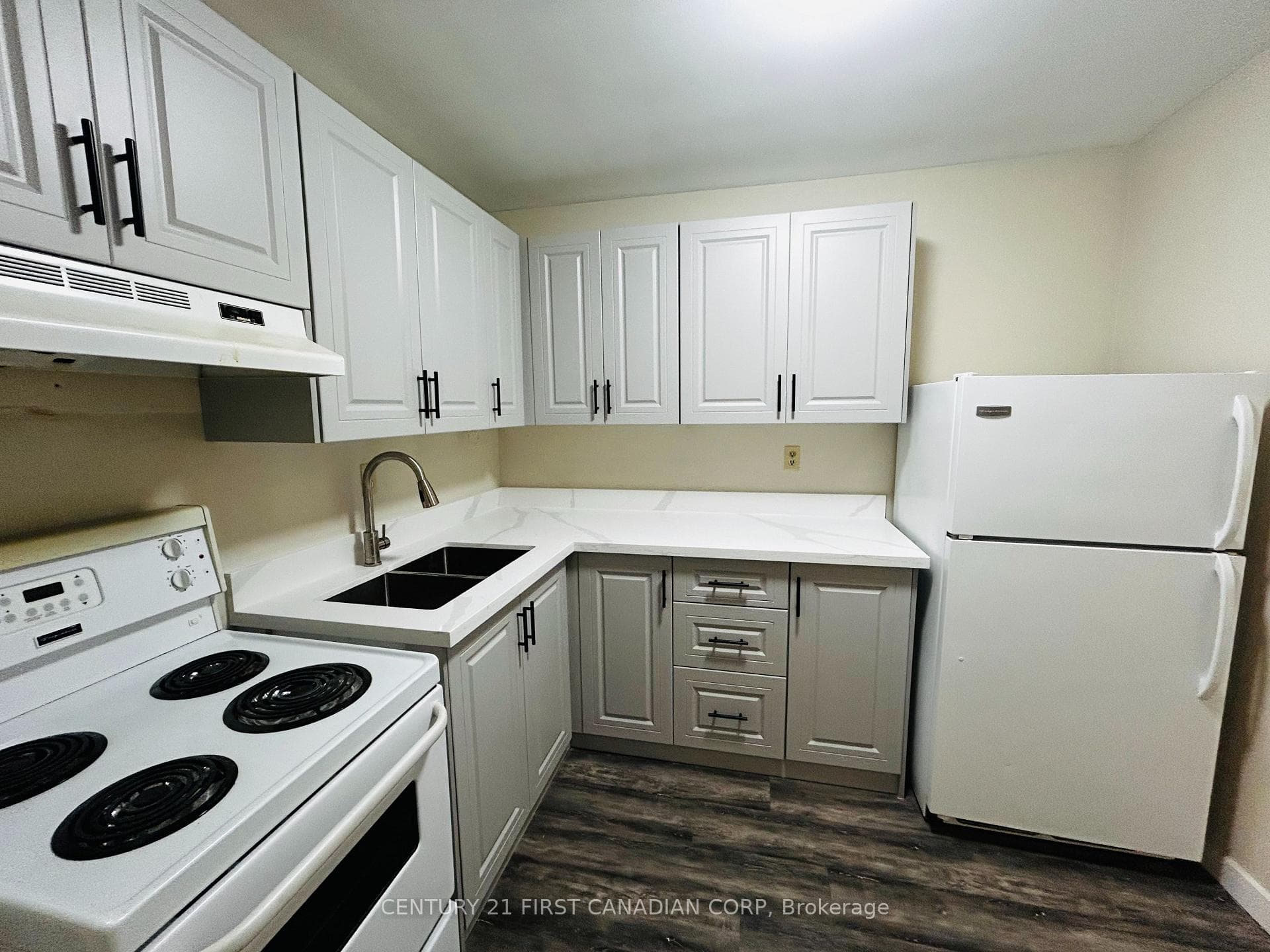 573 Mornington Avenue Unit 1009 photo 1