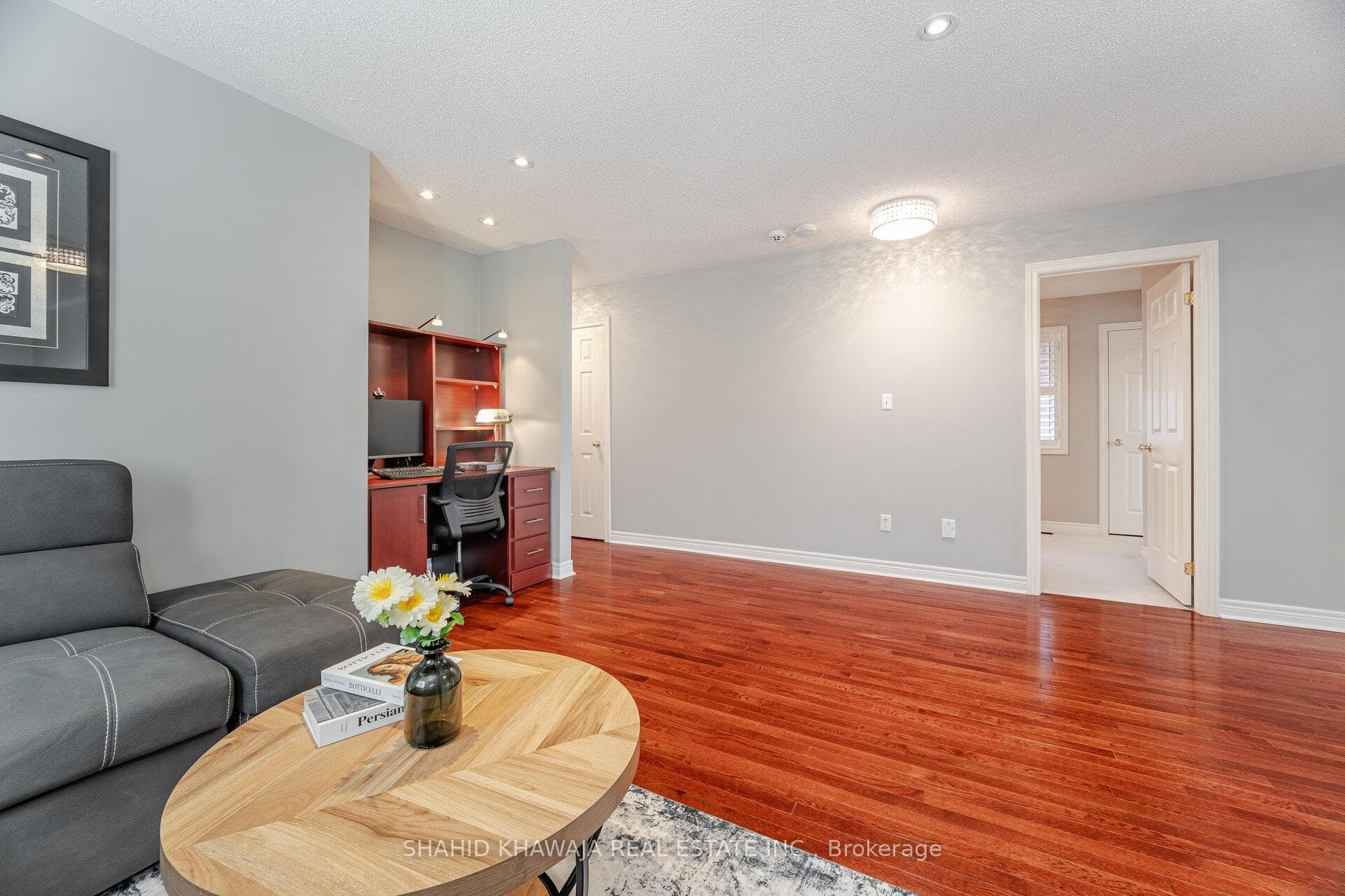 355 Bessborough Drive photo 22
