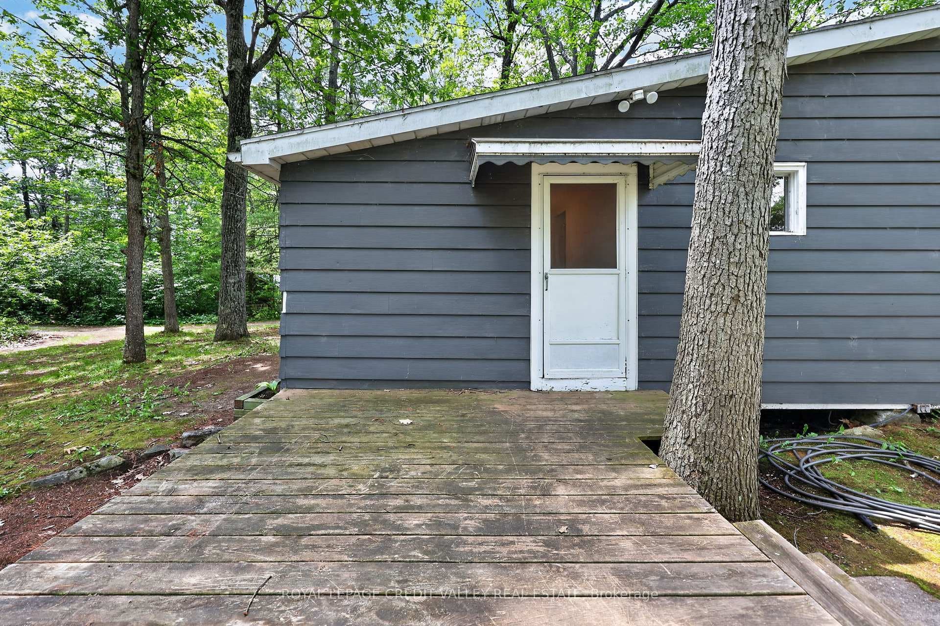 8128 Rama Road photo 3