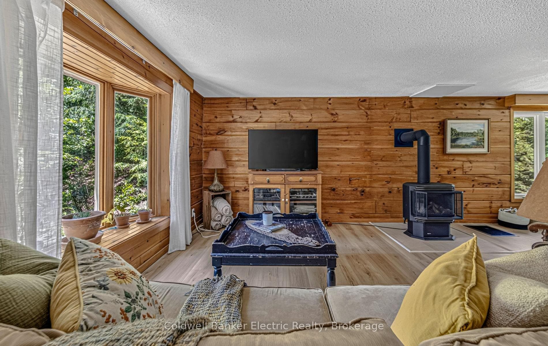 843 Jack Lake Road photo 6