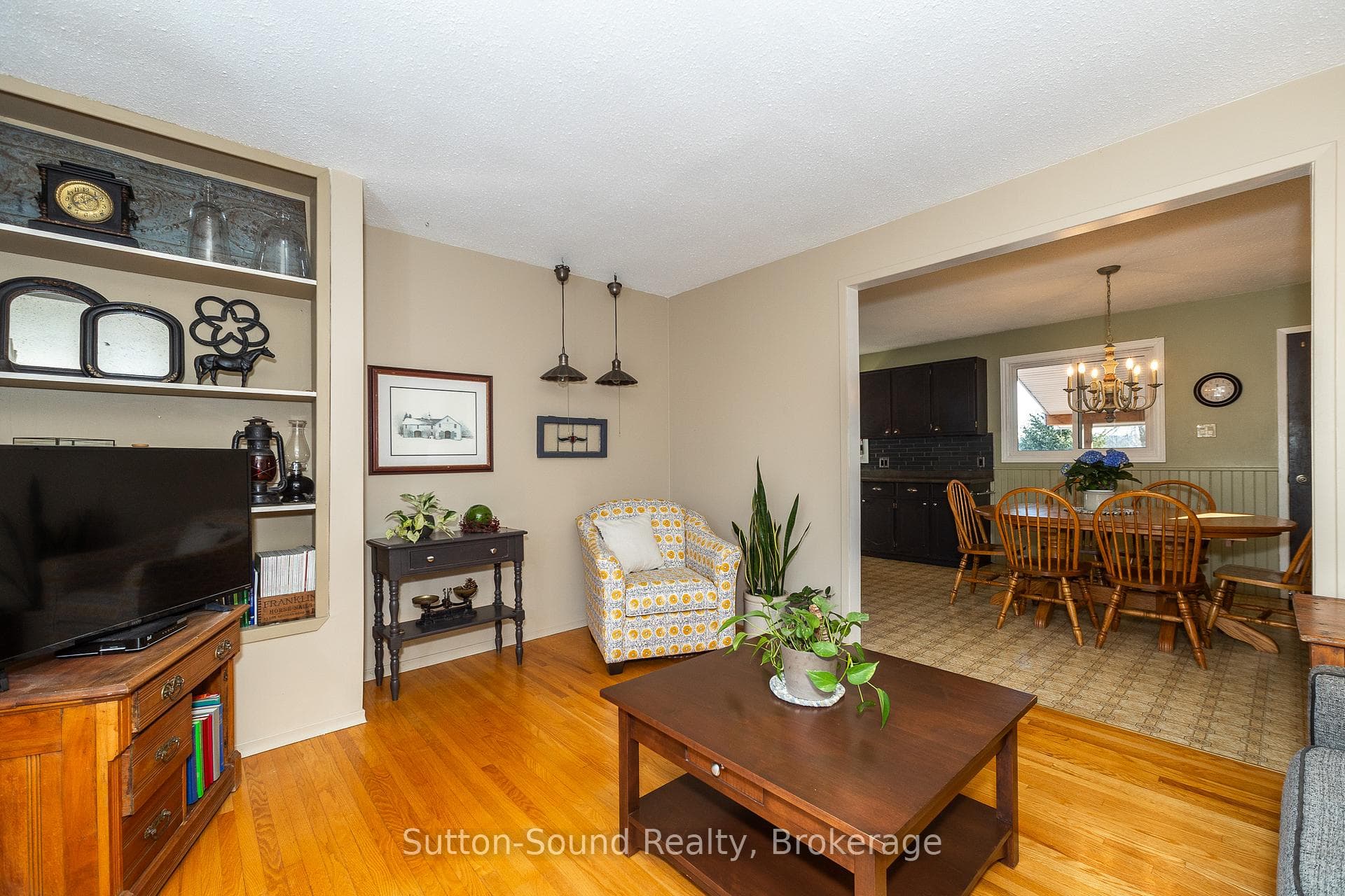338179 11 Concession photo 7