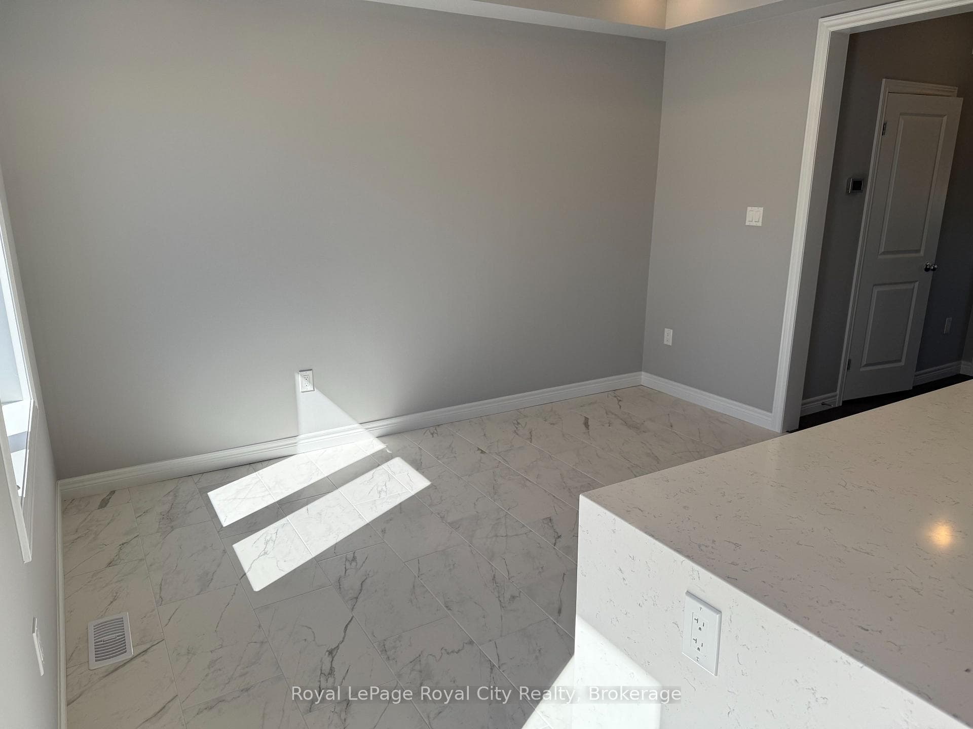 67 ARABELLA Drive photo 21
