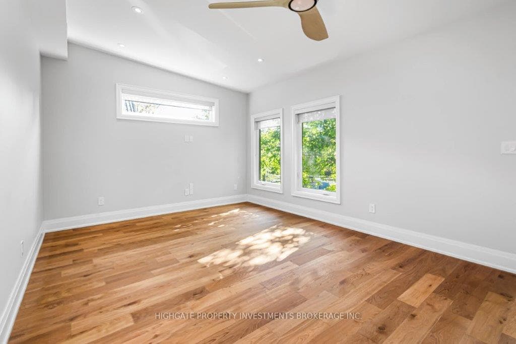 81 St John's Road Unit 3rd Flr photo 12