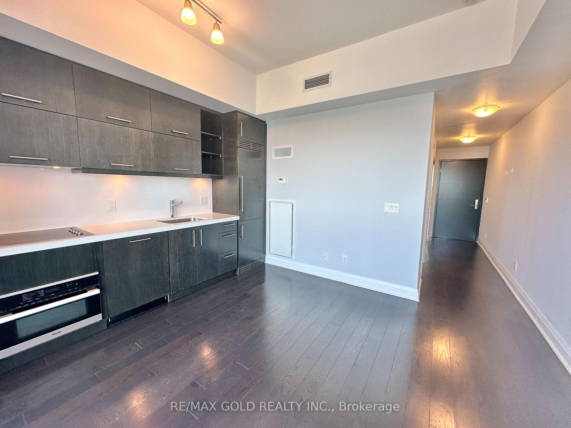 1080 Bay Street Unit 5405 photo 15