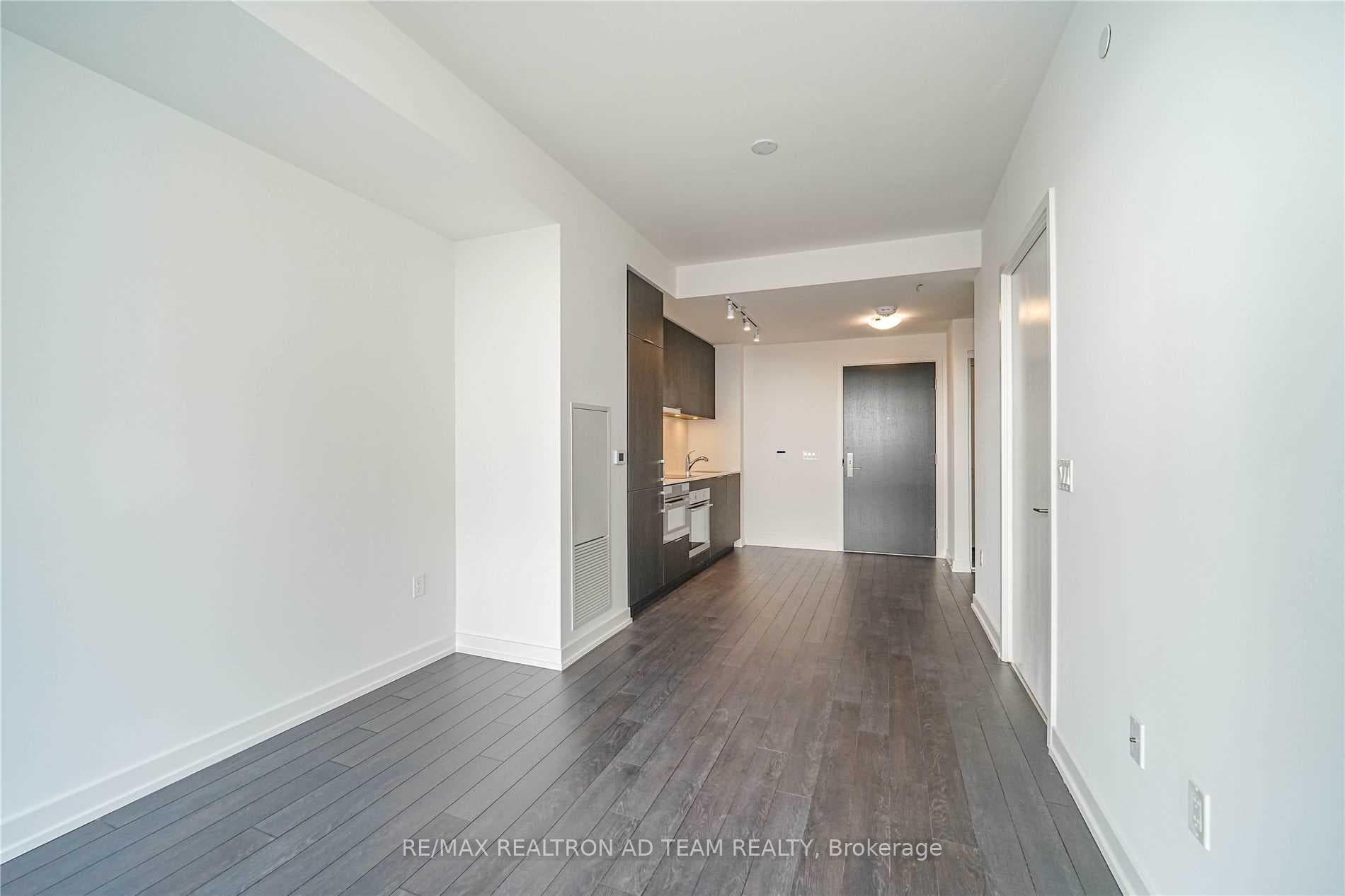 158 Front Street Unit 919 photo 19