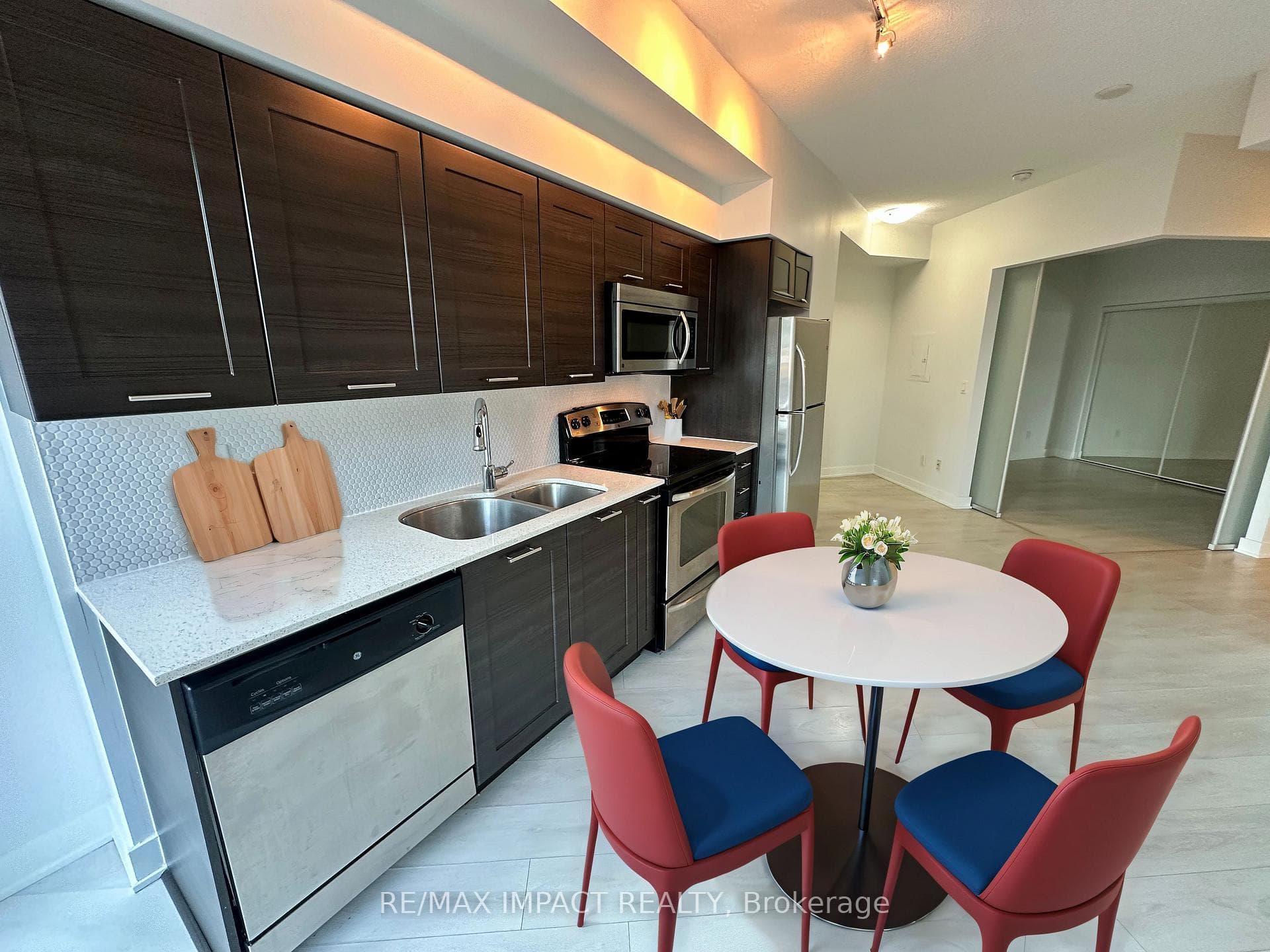 169 Fort York Boulevard Unit 515 photo 14