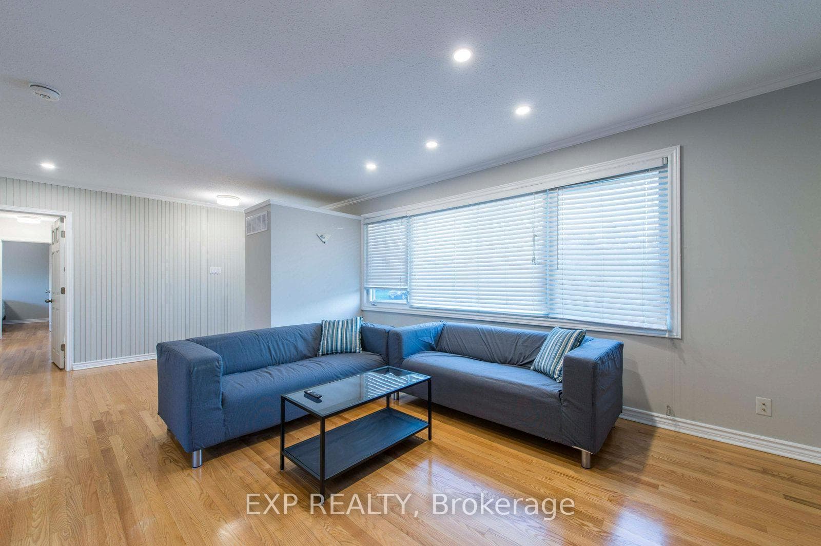 107 Hilliard Avenue Unit A photo 2