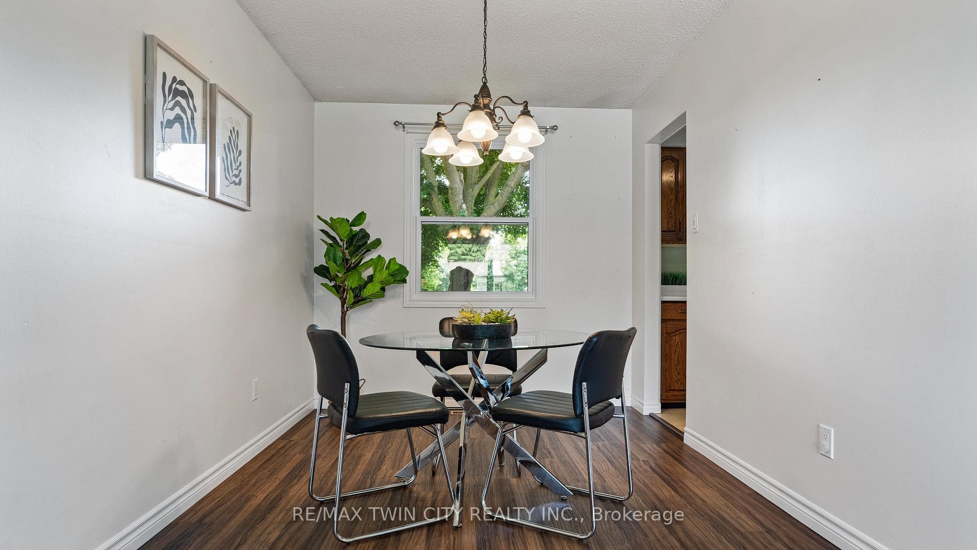 31 Deerpark Avenue photo 10