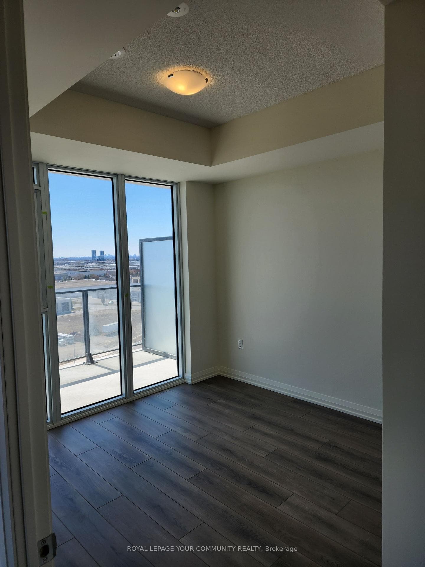8960 Jane Street Unit 1021 photo 12