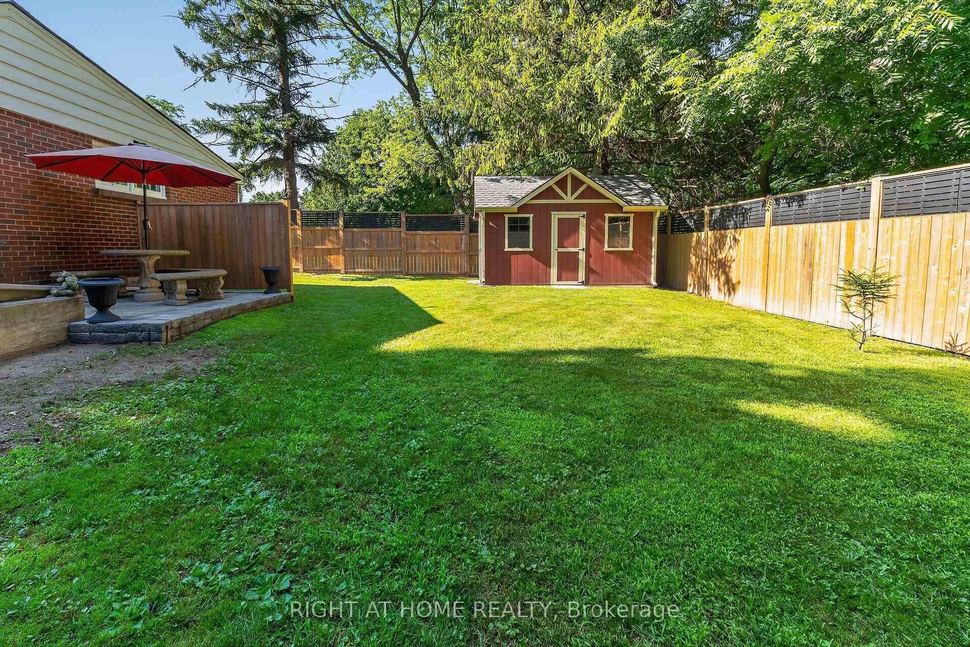 335 Sunset Drive photo 34