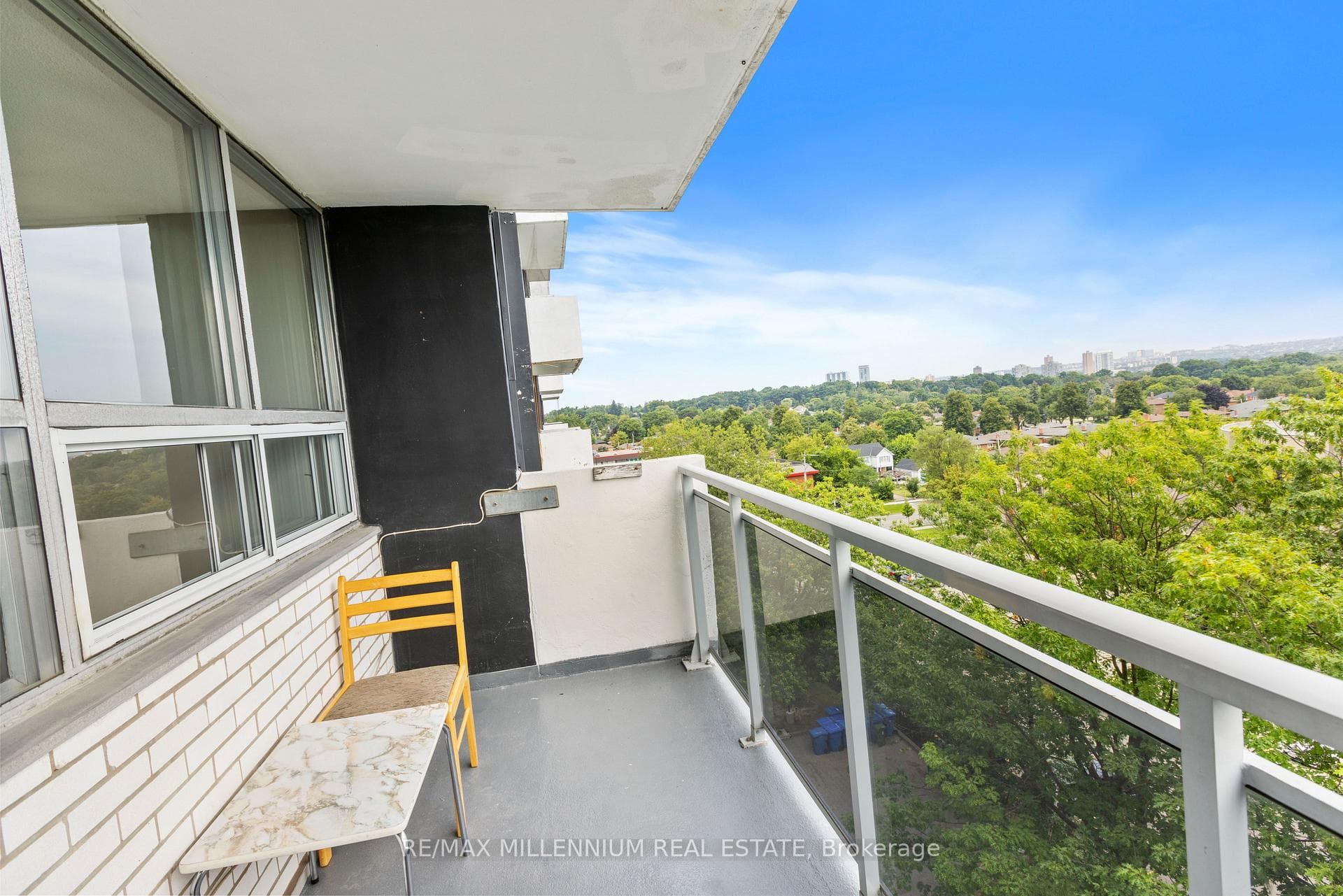 151 La Rose Avenue Unit 707 photo 12